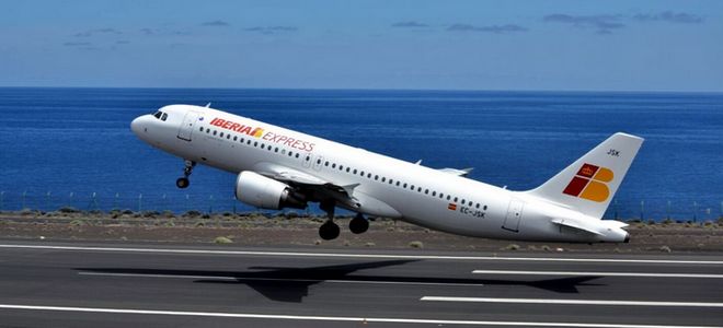 Iberia lanza una tentadora campaña para agasajar a los padres