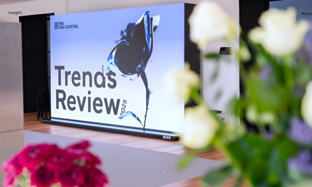 Los jóvenes españoles priorizan el "bienvivir" sobre el ahorro tradicional, según informe de VML THE COCKTAIL